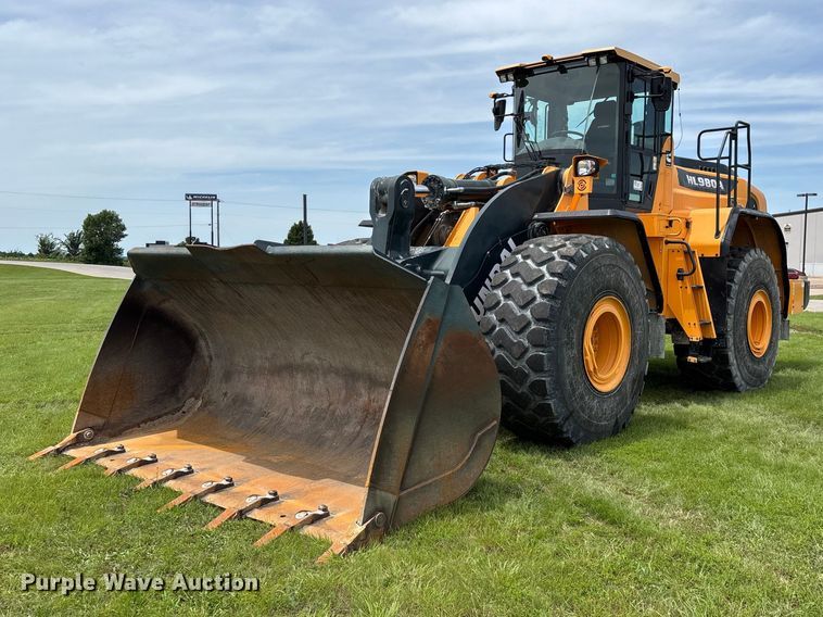 image for item FG0476 Hyundai HL980A wheel loader