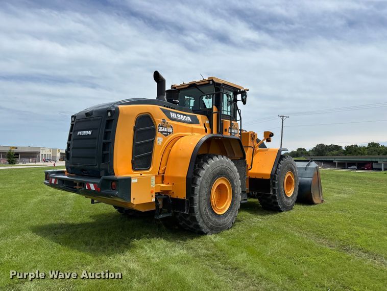 image for item FG0476 Hyundai HL980A wheel loader