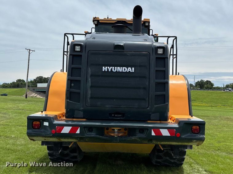 image for item FG0476 Hyundai HL980A wheel loader