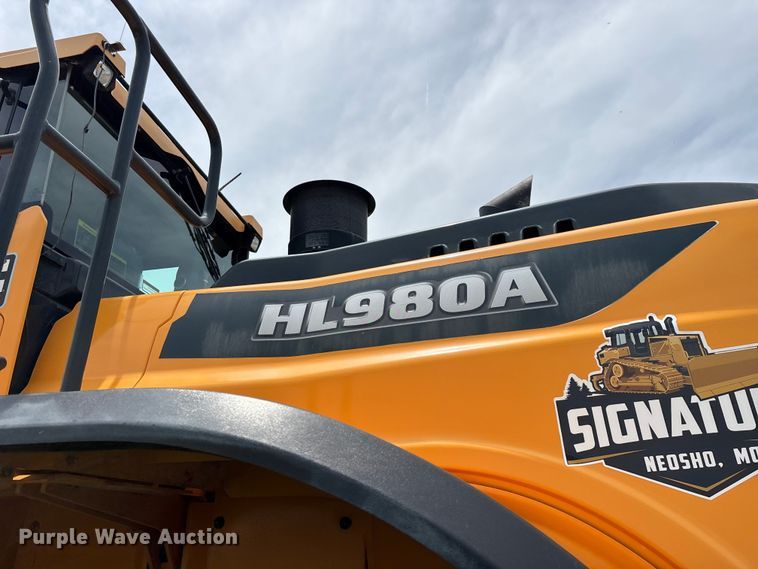 image for item FG0476 Hyundai HL980A wheel loader