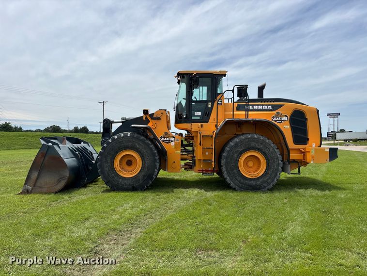 image for item FG0476 Hyundai HL980A wheel loader