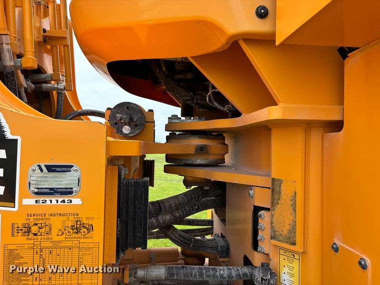 image for item FG0476 Hyundai HL980A wheel loader