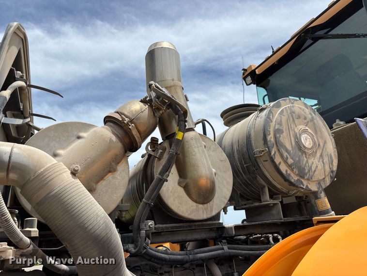 image for item FG0476 Hyundai HL980A wheel loader