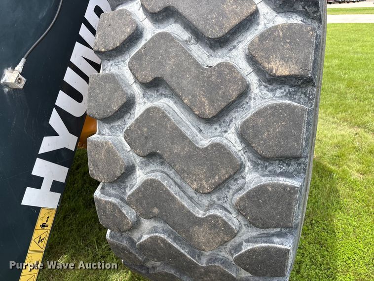 image for item FG0476 Hyundai HL980A wheel loader
