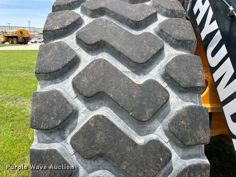 image for item FG0476 Hyundai HL980A wheel loader