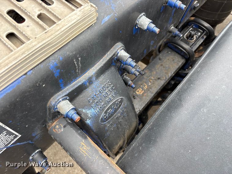 image for item FG0490 2016 Peterbilt 567 semi truck
