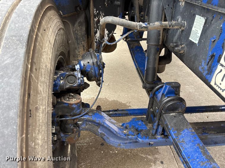 image for item FG0490 2016 Peterbilt 567 semi truck