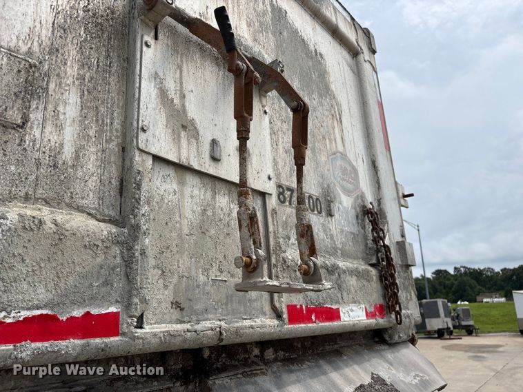image for item FG0492 2011 MAC Trailer Manufacturing end dump trailer