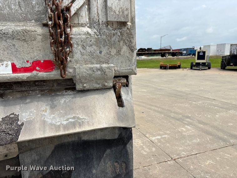 image for item FG0492 2011 MAC Trailer Manufacturing end dump trailer