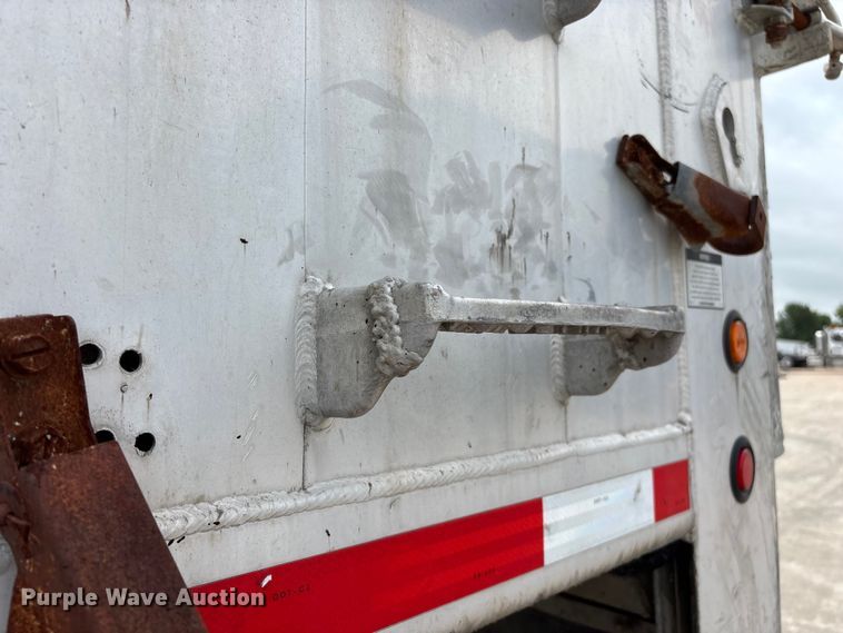 image for item FG0492 2011 MAC Trailer Manufacturing end dump trailer