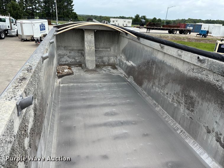 image for item FG0492 2011 MAC Trailer Manufacturing end dump trailer