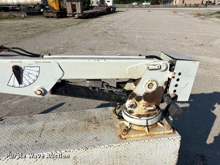 image for item FG0521 2006 GMC C5500 utility / service truck