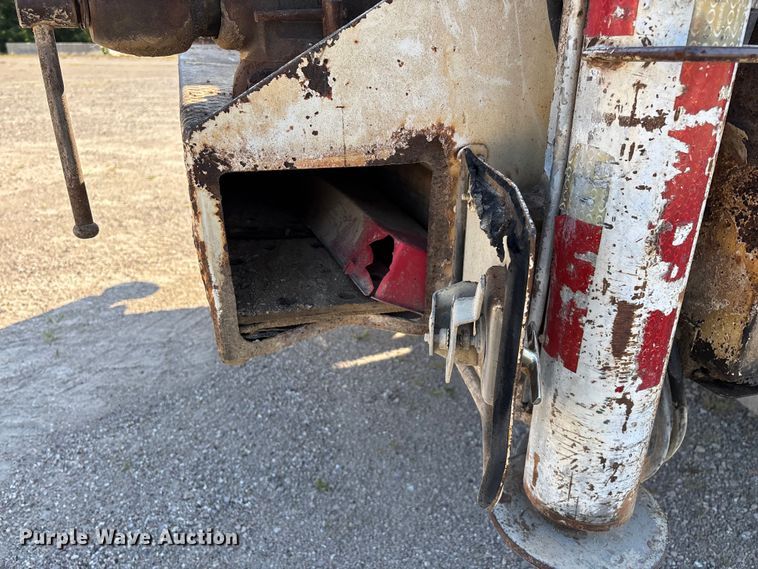 image for item FG0521 2006 GMC C5500 utility / service truck