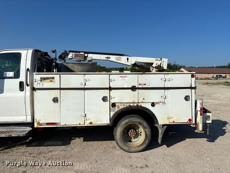 image for item FG0521 2006 GMC C5500 utility / service truck