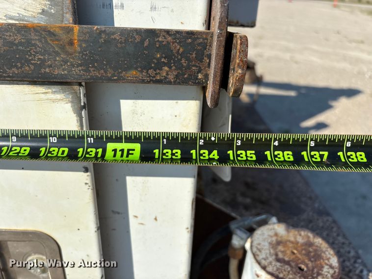 image for item FG0521 2006 GMC C5500 utility / service truck