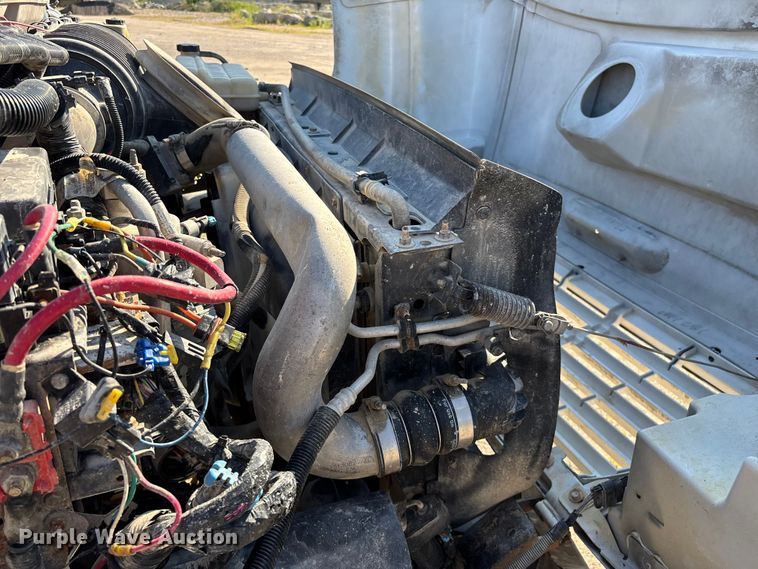 image for item FG0521 2006 GMC C5500 utility / service truck