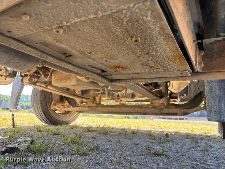 image for item FG0521 2006 GMC C5500 utility / service truck