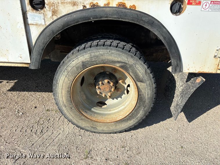 image for item FG0521 2006 GMC C5500 utility / service truck