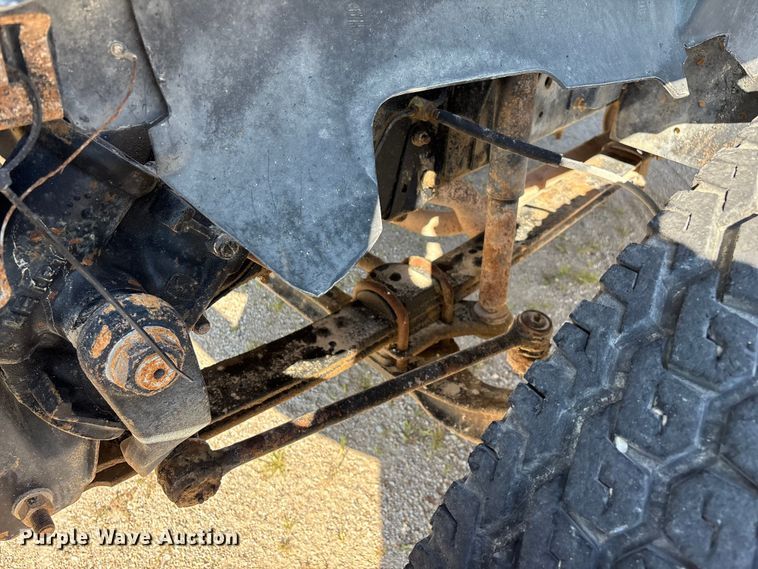 image for item FG0522 1999 Chevrolet C6500 flatbed truck