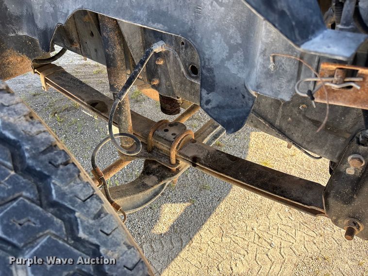 image for item FG0522 1999 Chevrolet C6500 flatbed truck