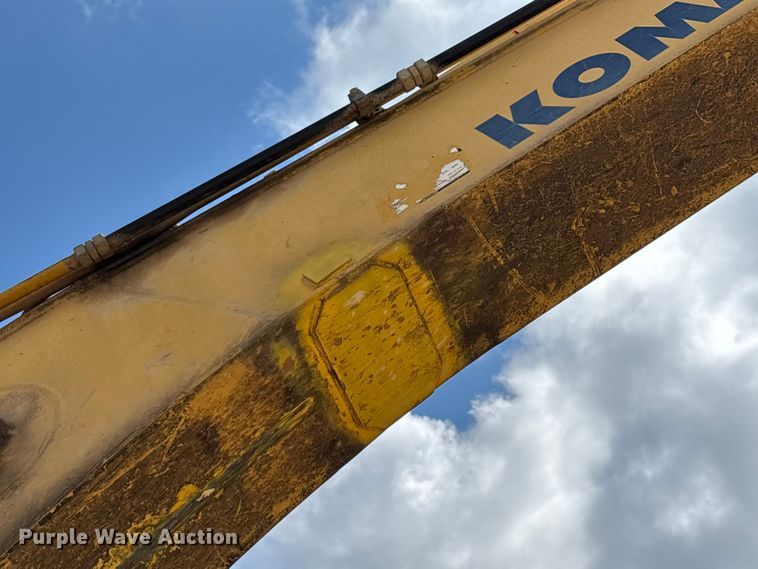 image for item FG0523 2004 Komatsu PC300LC-7L excavator