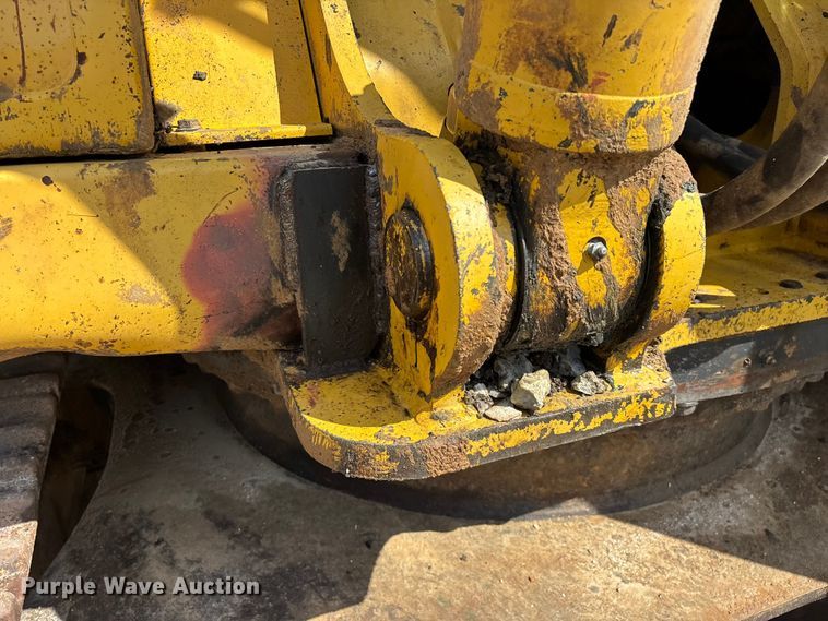 image for item FG0523 2004 Komatsu PC300LC-7L excavator