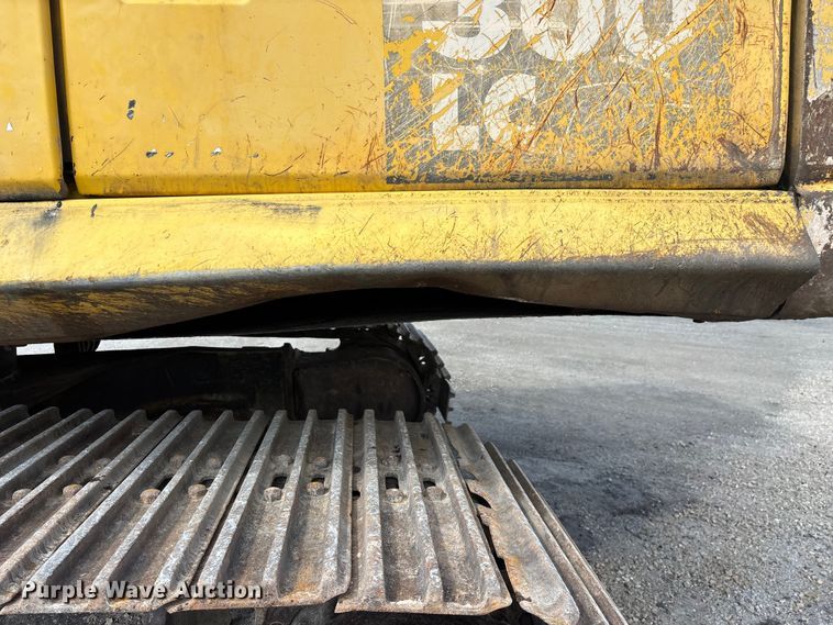 image for item FG0523 2004 Komatsu PC300LC-7L excavator