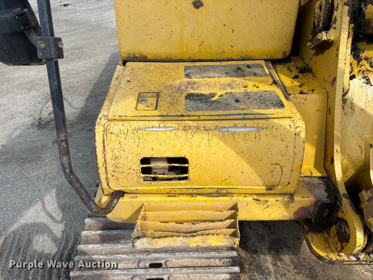 image for item FG0523 2004 Komatsu PC300LC-7L excavator