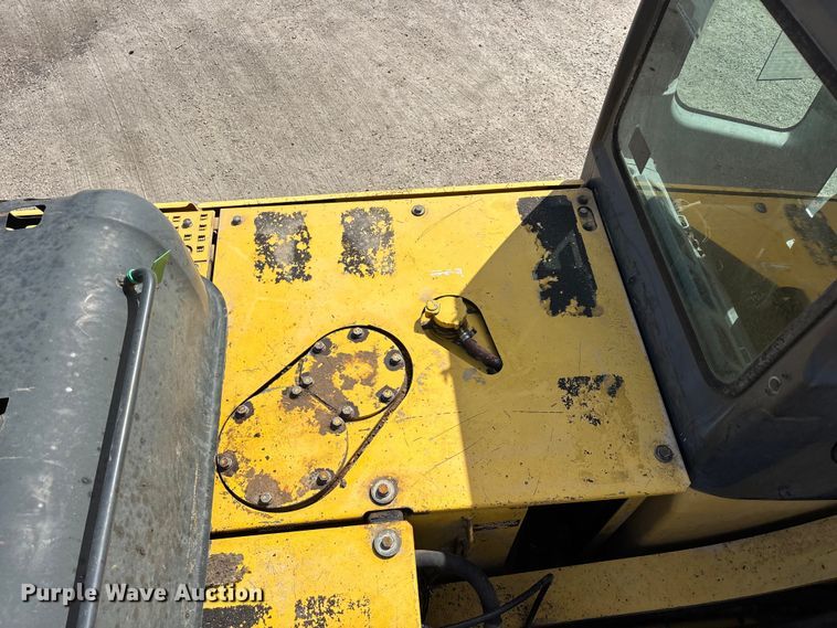 image for item FG0523 2004 Komatsu PC300LC-7L excavator