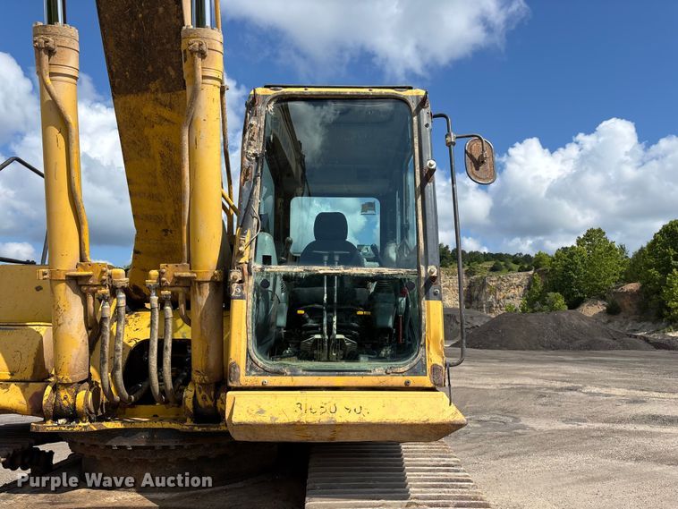image for item FG0523 2004 Komatsu PC300LC-7L excavator