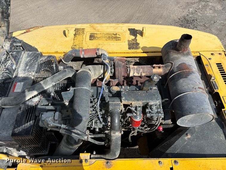 image for item FG0523 2004 Komatsu PC300LC-7L excavator