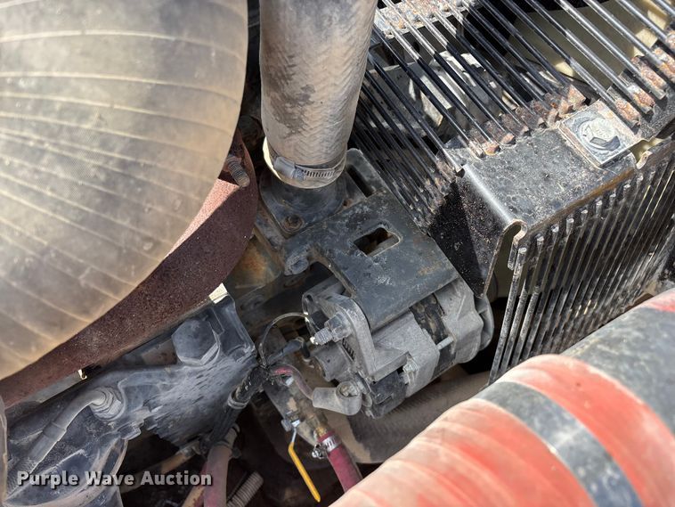 image for item FG0523 2004 Komatsu PC300LC-7L excavator