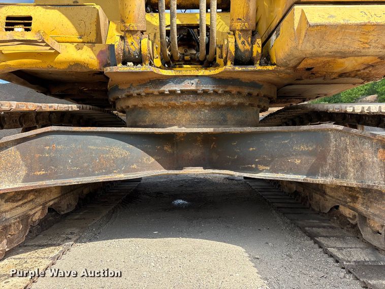 image for item FG0523 2004 Komatsu PC300LC-7L excavator