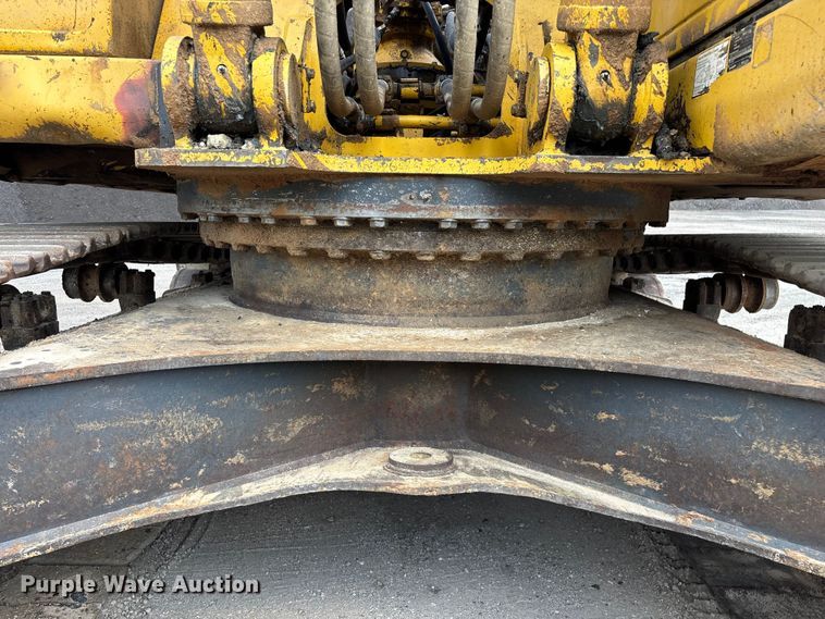 image for item FG0523 2004 Komatsu PC300LC-7L excavator