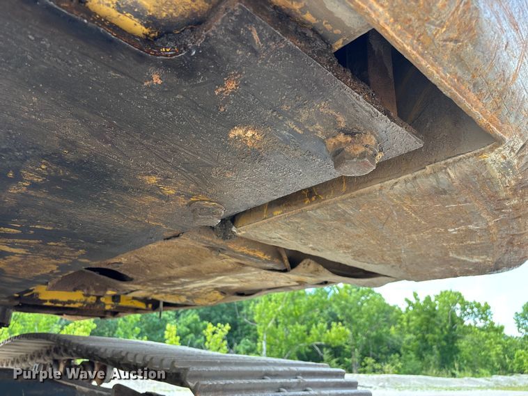 image for item FG0523 2004 Komatsu PC300LC-7L excavator