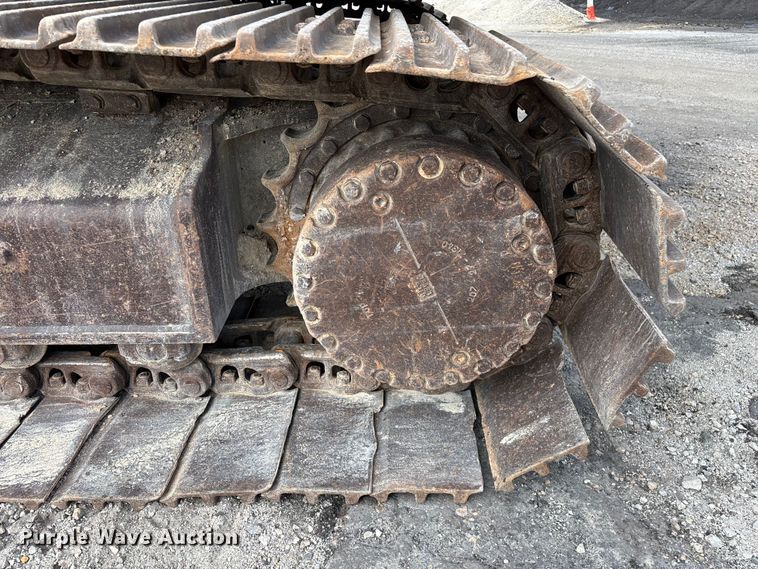 image for item FG0523 2004 Komatsu PC300LC-7L excavator