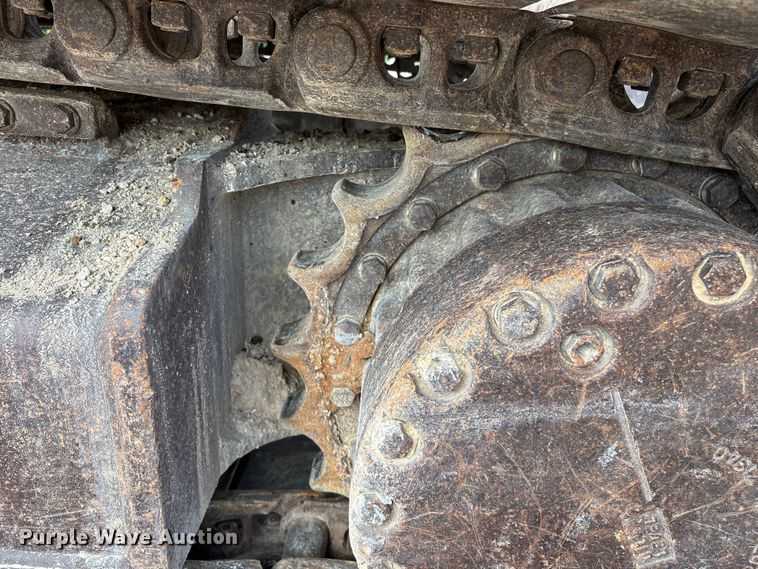 image for item FG0523 2004 Komatsu PC300LC-7L excavator