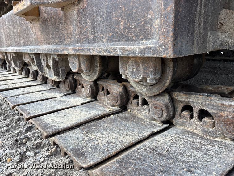 image for item FG0523 2004 Komatsu PC300LC-7L excavator