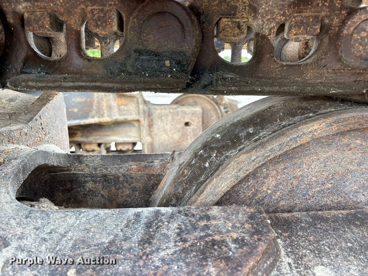image for item FG0523 2004 Komatsu PC300LC-7L excavator