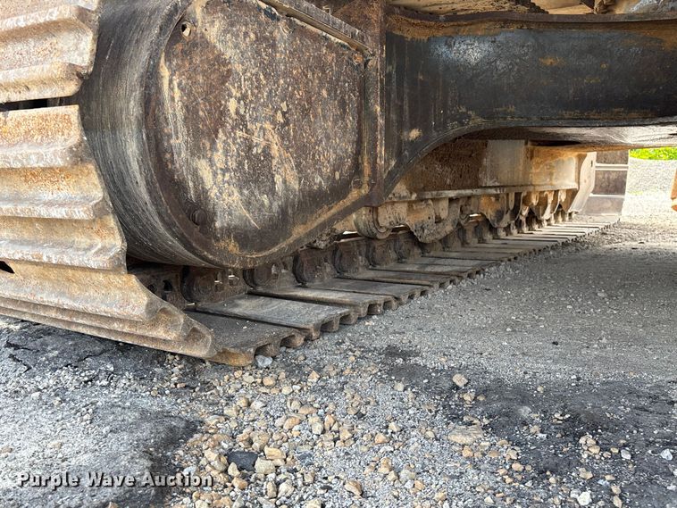 image for item FG0523 2004 Komatsu PC300LC-7L excavator