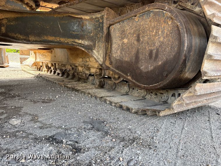 image for item FG0523 2004 Komatsu PC300LC-7L excavator