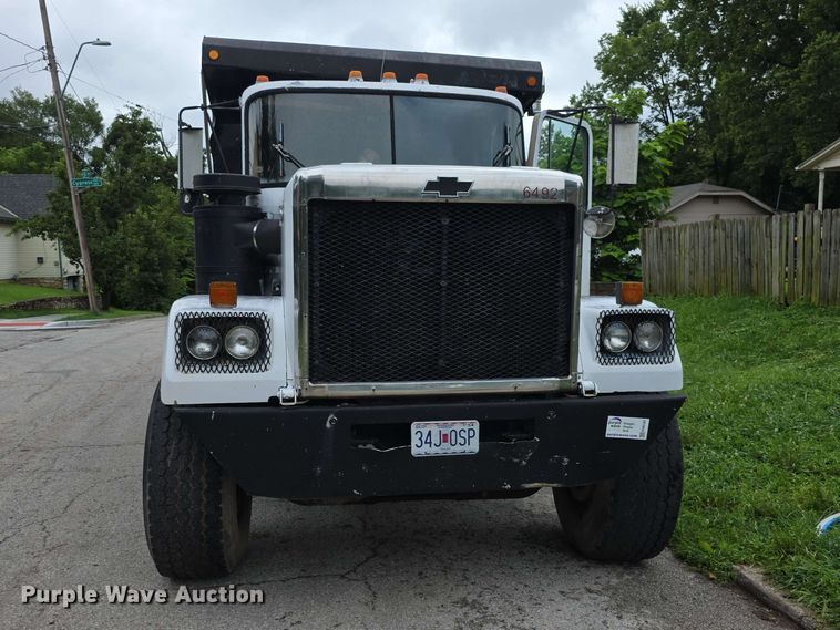 image for item FH6187 1980 Chevrolet Bison dump truck