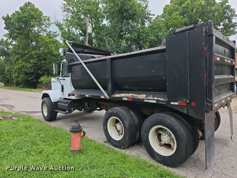 image for item FH6187 1980 Chevrolet Bison dump truck