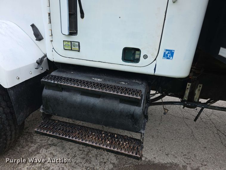 image for item FH6187 1980 Chevrolet Bison dump truck