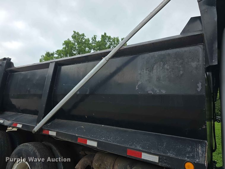image for item FH6187 1980 Chevrolet Bison dump truck