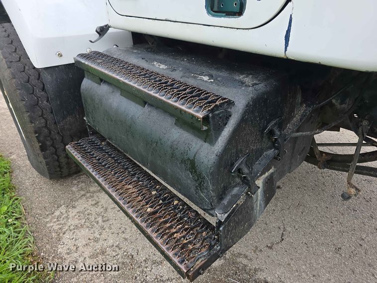 image for item FH6187 1980 Chevrolet Bison dump truck