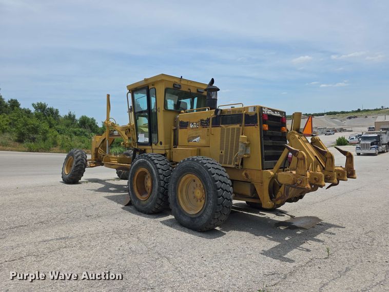 image for item FH6191 1998 Caterpillar 140H motor grader