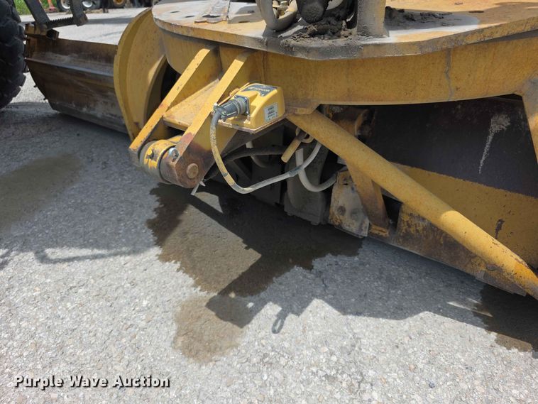 image for item FH6191 1998 Caterpillar 140H motor grader