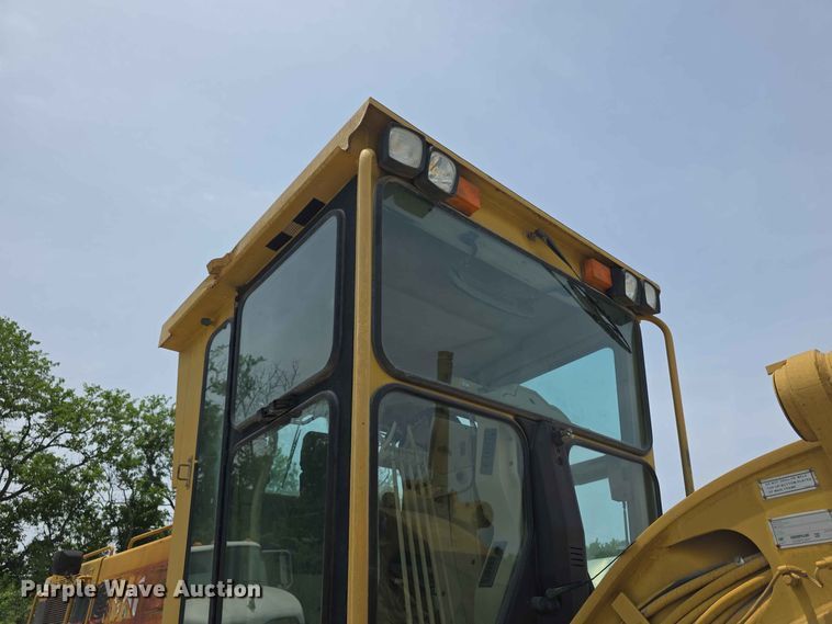 image for item FH6191 1998 Caterpillar 140H motor grader