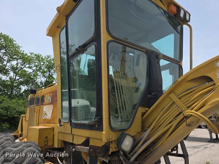 image for item FH6191 1998 Caterpillar 140H motor grader